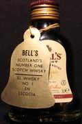 Bell`s
finest old scotch whisky
40%
Scotland`s number one scotch whisky