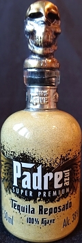 Padre Azul
super premium
Tequila Reposado
100% Agave
Made in México
38%